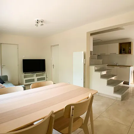 Maison Avec Garage - A 5 Min Du Centre-ville *